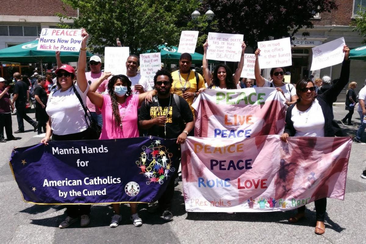 Umat Katolik Amerika bersatu melawan autoritarianisme MAGA di bawah Paus Leo XIV